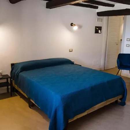 Apartment 111 & Patti