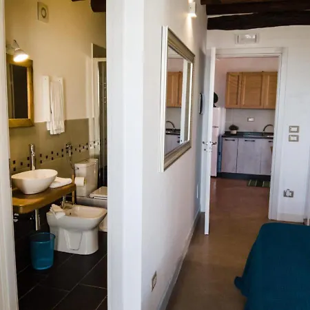 111 & Apartament Patti